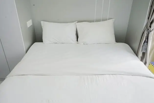 Homey And Warm Studio At Sky House Bsd Apartment - Oda