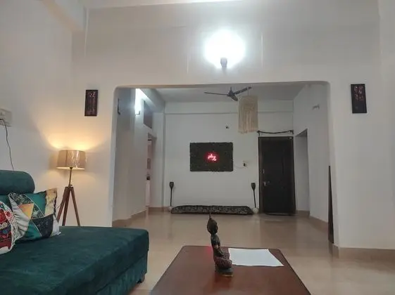 Homocation The Corporates Homestay - Lobi