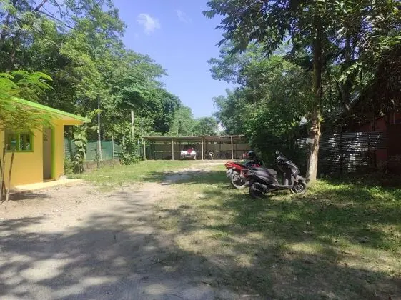 Homocation Sikhiri Cottages - Otopark