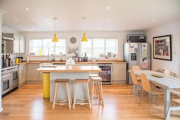 Honey Bee House, Orford - Mutfak