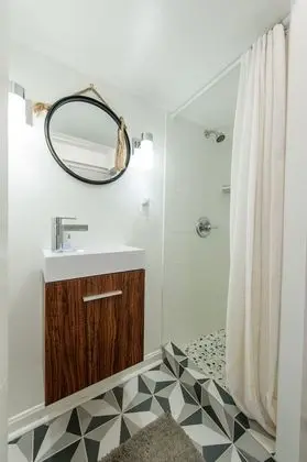 Honey Suite - Luxury Bed - Peaceful and Quiet Central D.C. - İç Mekan