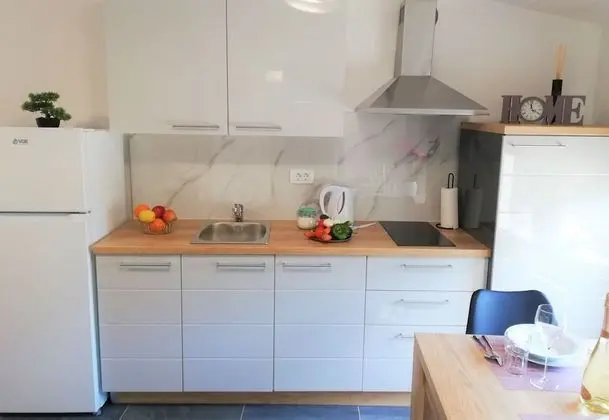 Honeymoon Suite Črni Kal