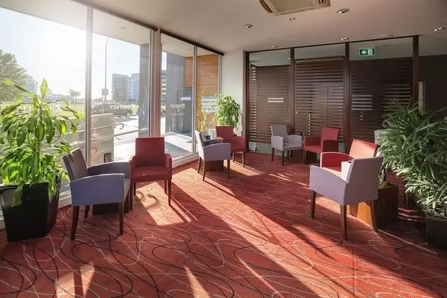 Honeysuckle Executive Apartments - Lobi