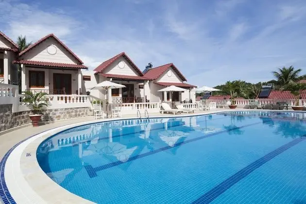 Hong Bin Bungalow Resort - Havuz