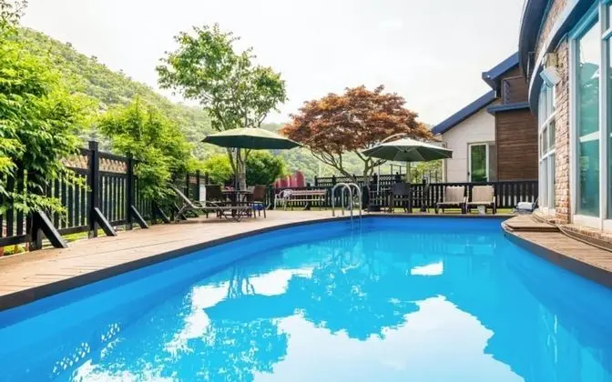 Hongcheon Clo Pension