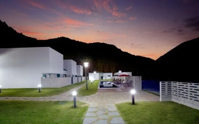 Hongcheon Uno House Pool Villa