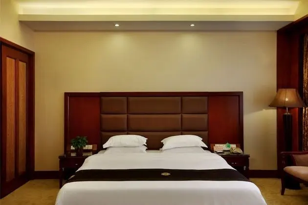 Hongfeng Hotel Shenzhen - Oda