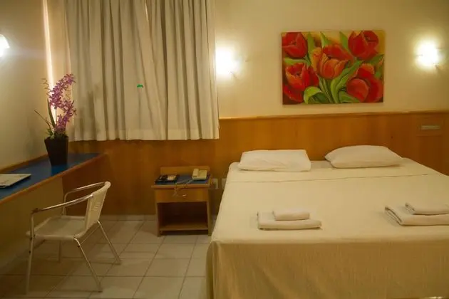 Honorato Plaza Hotel