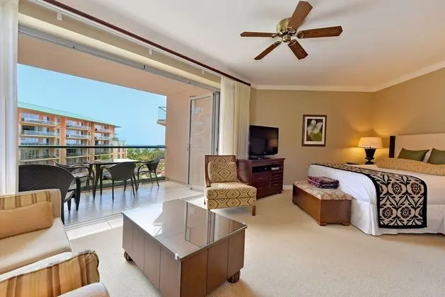 Honua Kai-konea #537 Studio Bedroom Condo by RedAwning