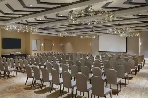 Hoodoo Moab Curio Collection By Hilton