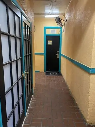 Hoosville Hostel - Lobi