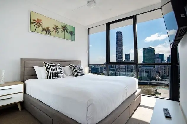 Hope Street Apartments by CLLIX