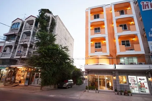 Hoppers Place Donmuang Room