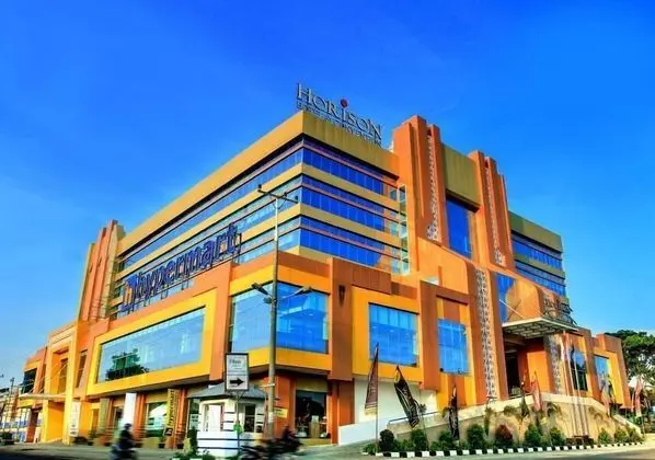 Horison Pematangsiantar Hotel - CHSE Certified - Dış Mekan