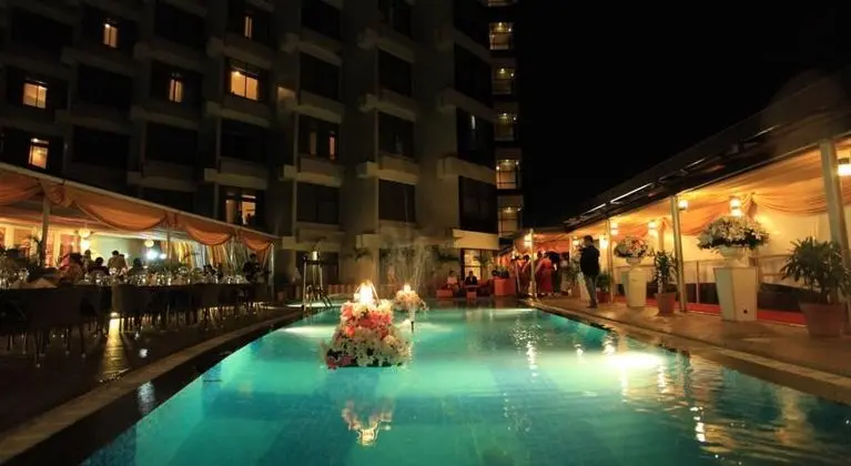 Horison Ultima Makassar