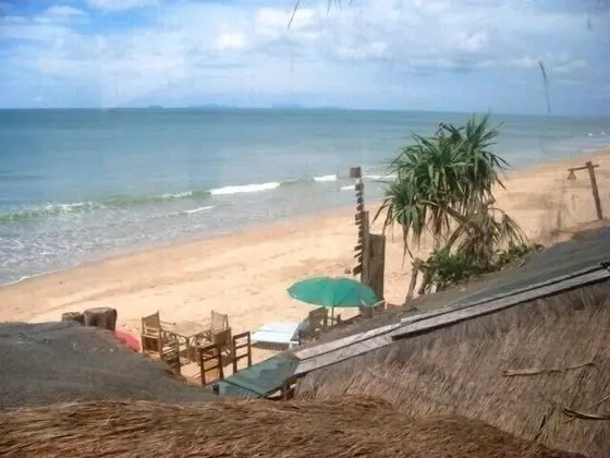 Horizon Bungalow Restaurant and Bar