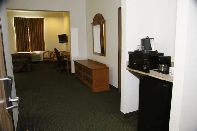 Horizon Inn and Suites
