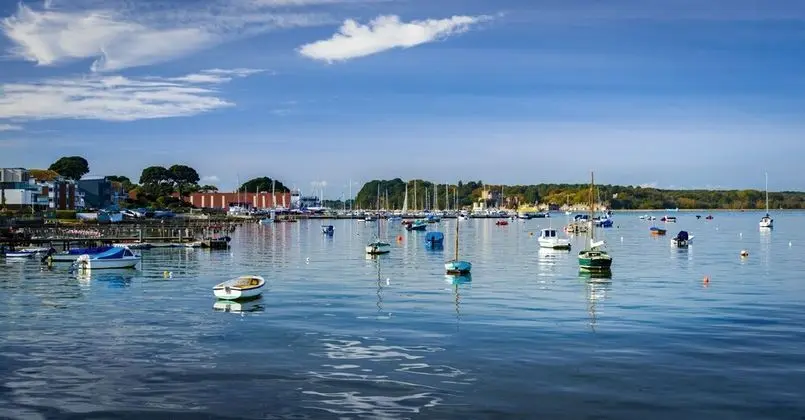 Horizon, Poole