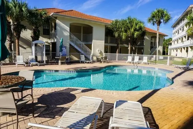Horizon South by Book That Condo - Havuz