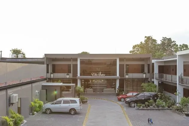 The horizon suites and arcade