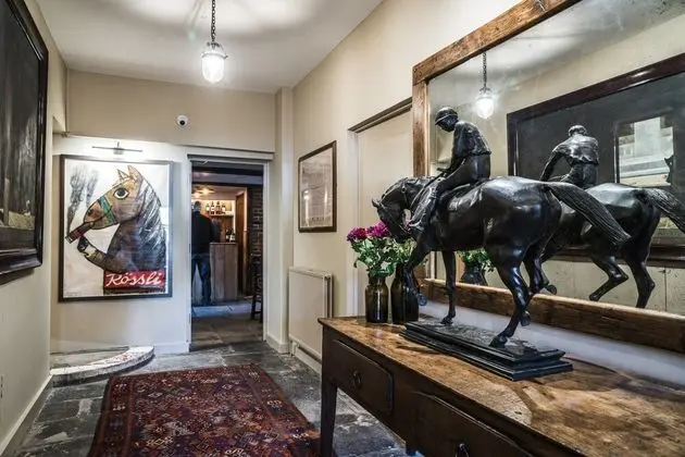 The Horse and Groom - Lobi