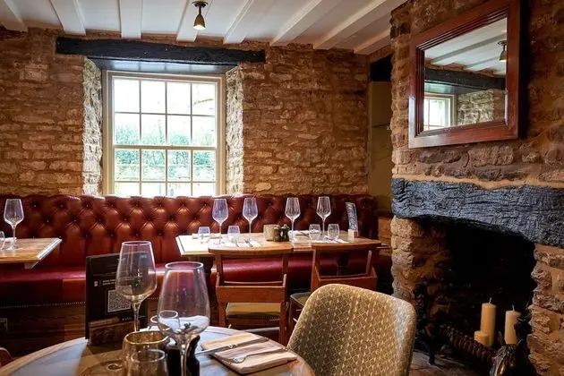 The Horse & Groom Inn - Yerinde Yemek