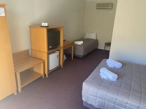 Horse And Jockey Hotel Motel - Oda