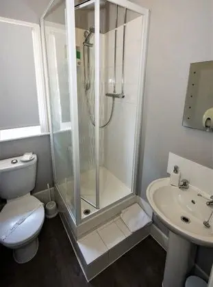 The Horseshoe and Castle - Banyo Tipleri