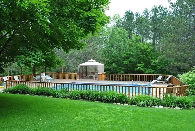 Horton Creek Inn B&B - Havuz