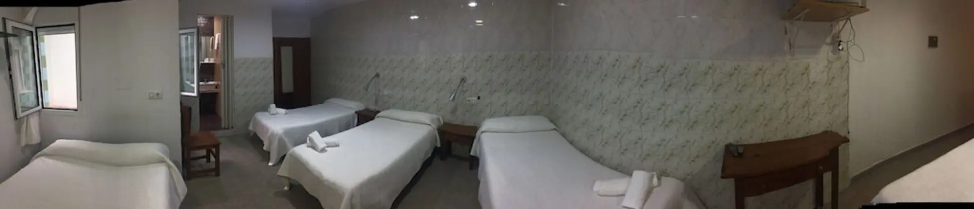Hospedaje Lisboa Algeciras - 1