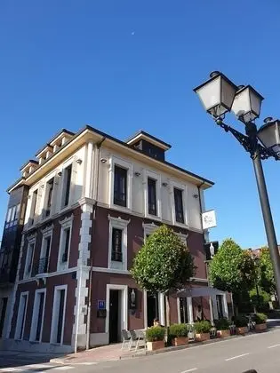 Hospedium Hotel La Casona del Conde