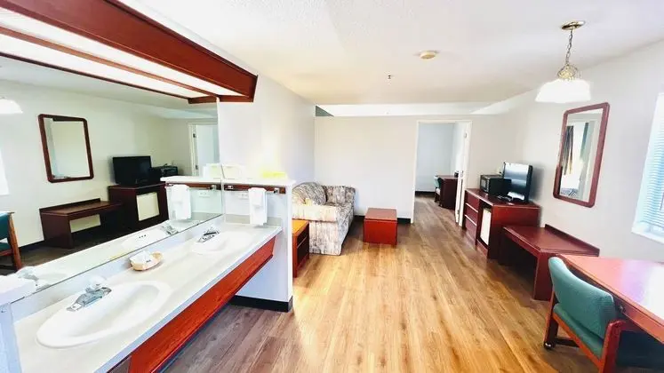 Hospitality Inn