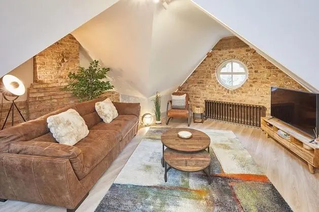 Host Stay 9 Highfield House