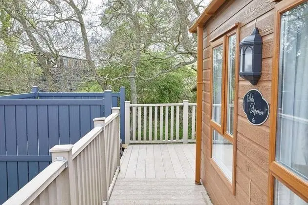 Host Stay Butterfly Lodge