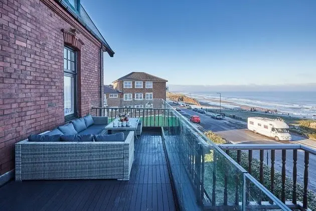 Host Stay Captain s Deck Seafront Apartment