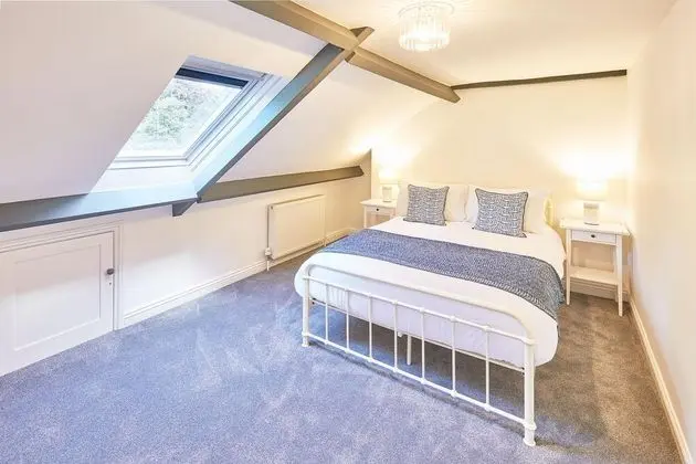 Host Stay The Captain s Loft