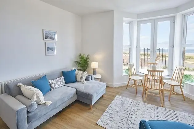 Host Stay Flat 3 Glenholme House