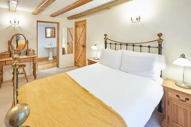 Host Stay Jacksons Cottage