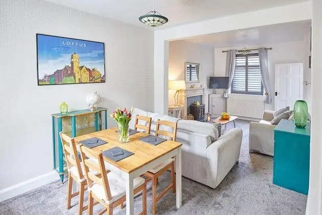 Host Stay Mad Alice s Cottage