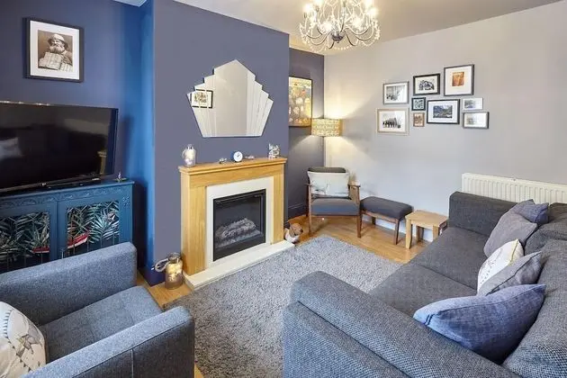 Host Stay May House