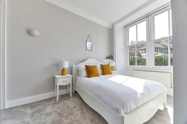 Host Stay Mill Race Cottage