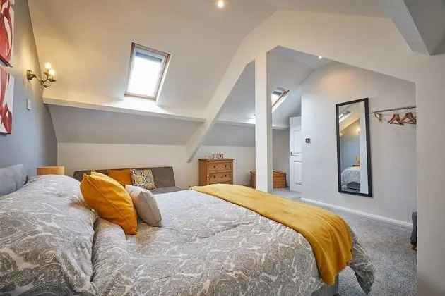 Host Stay Skyview
