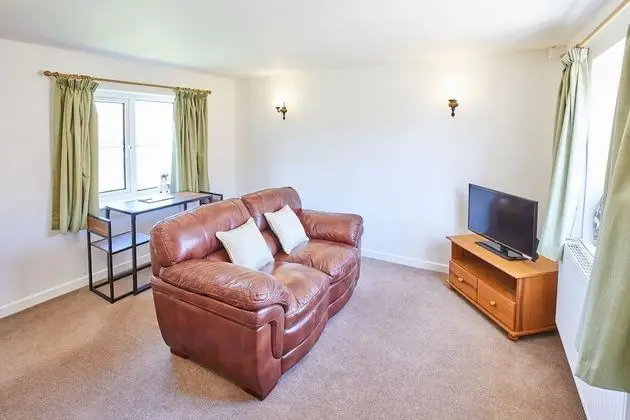 Host Stay Swingletree Cottage