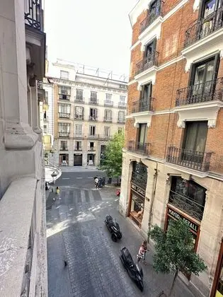 Hostal Abadía Madrid - Dış Mekan