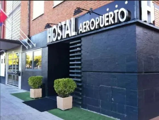 Hostal Aeropuerto - Dış Mekan