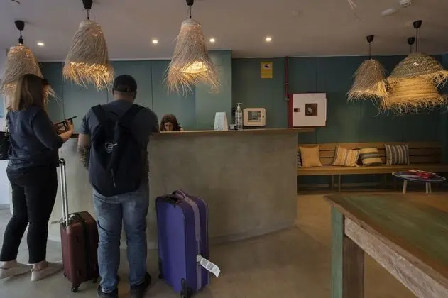 Hostal Bcn Port - Lobi