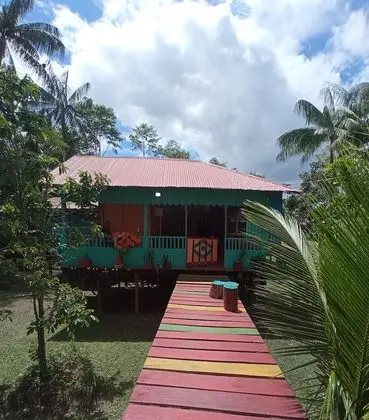 Hostal Búho Amazonas Tours