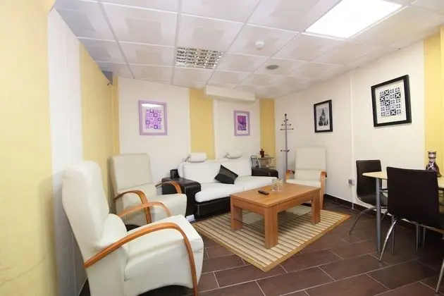 Hostal Campo Real Bed & Breakfast - Lobi