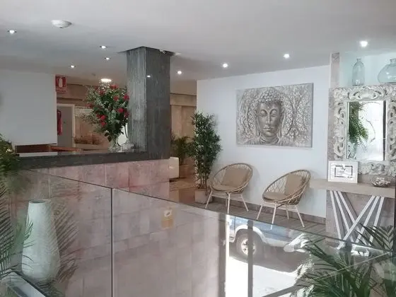 Hostal Cardona