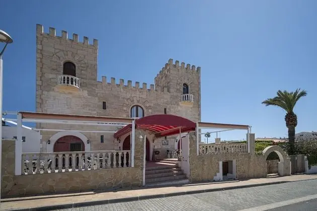 Hostal Castell de Lô